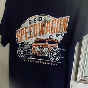 REO Speedwagon 2013 North America Tour Concert Navy Color Shirt - Size Small